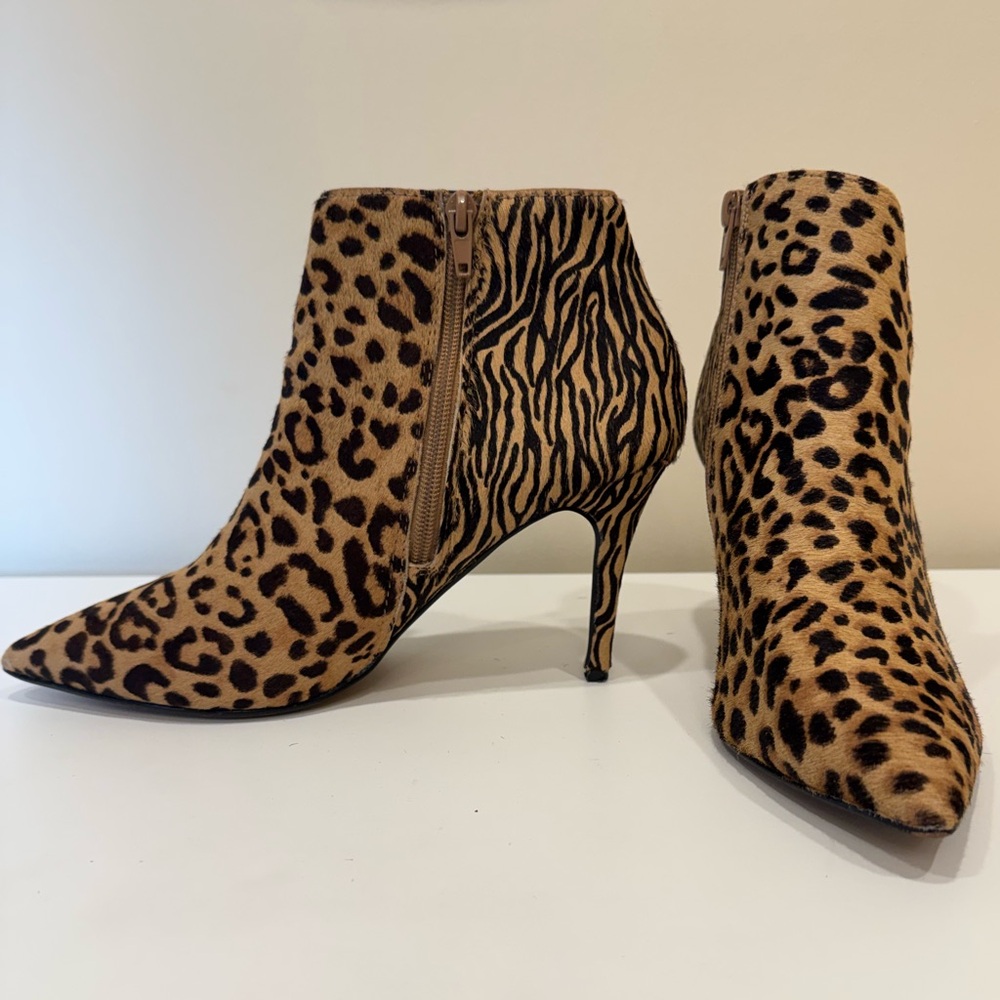 EXPRESS Calf Hair Animal Print Stiletto Ankle Boots 🔥 - Picture 2 of 16